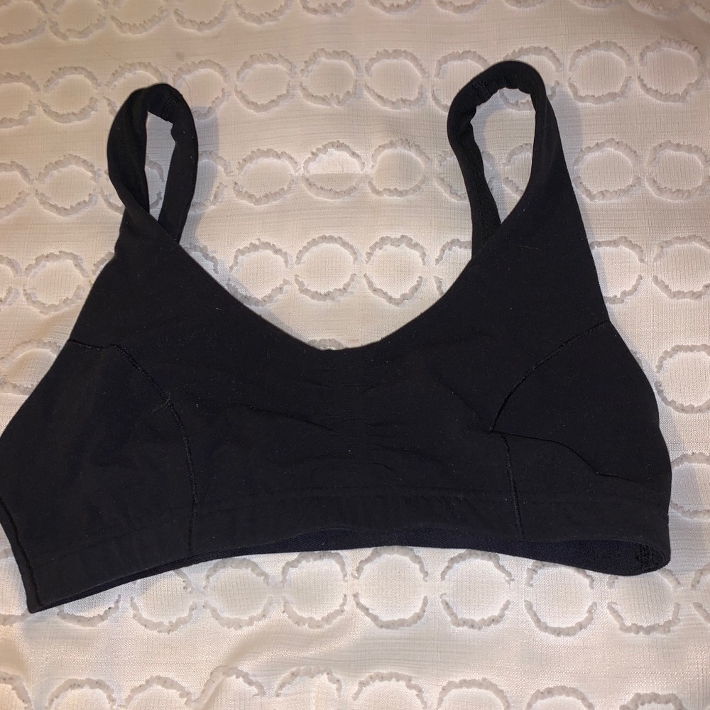Lululemon black sports bra